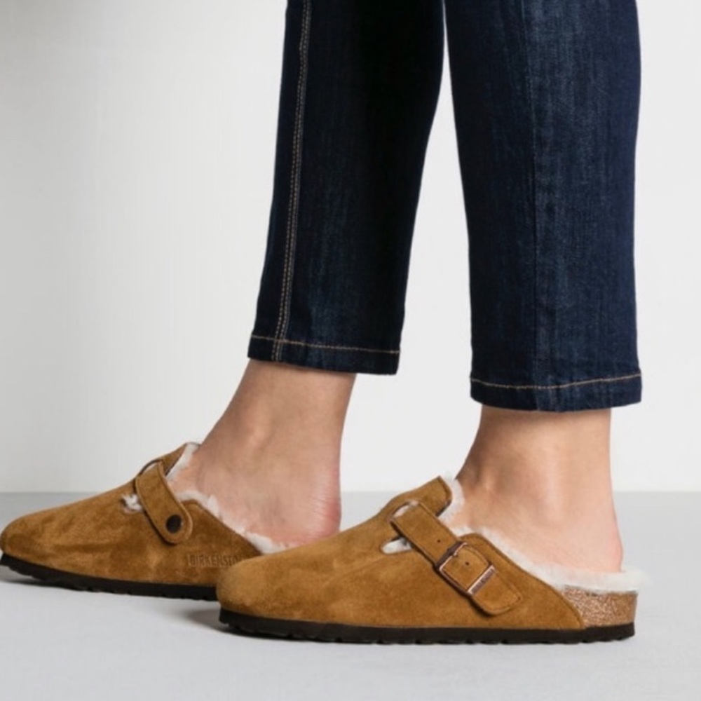 Birkenstock Boston Shearling mule/clog Suede
Leather . 10/10.5